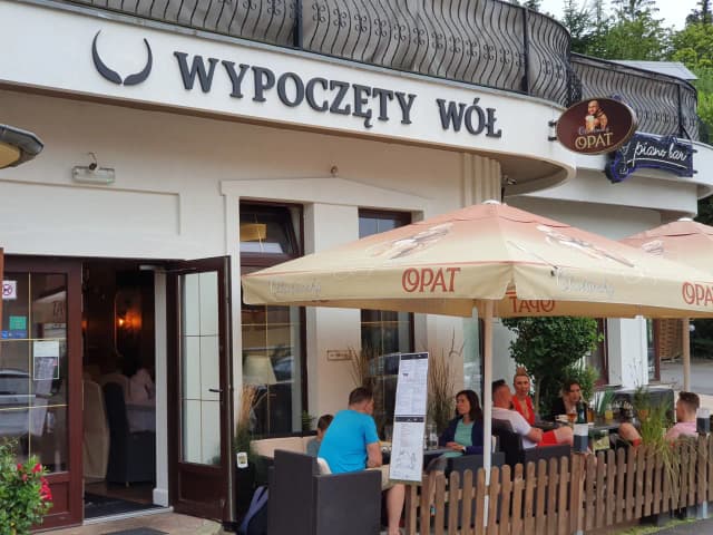 Gdzie zjeść w Kudowie Zdroju? Odkryj najlepsze lokale gastronomiczne
