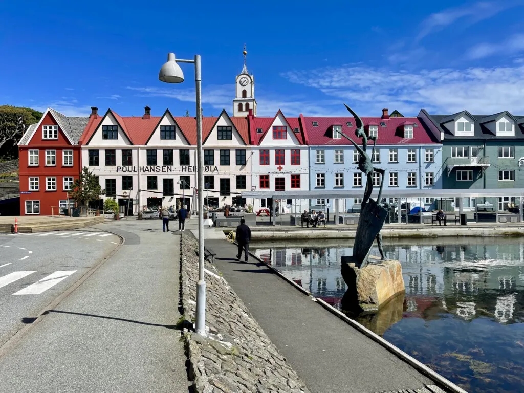 Najlepsze atrakcje na wyspach owczych, które musisz zobaczyć