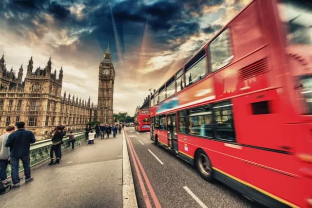 Gdzie nocleg w Londynie? Sprawdzone miejsca na każdą kieszeń