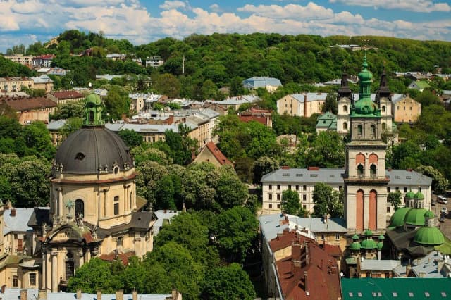 Atrakcje turystyczne Ukrainy: Odkryj ukryte skarby i piękno kraju