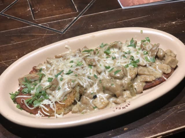 Gdzie zjeść w Bieszczadach? Odkryj najlepsze miejsca na lokalne smaki